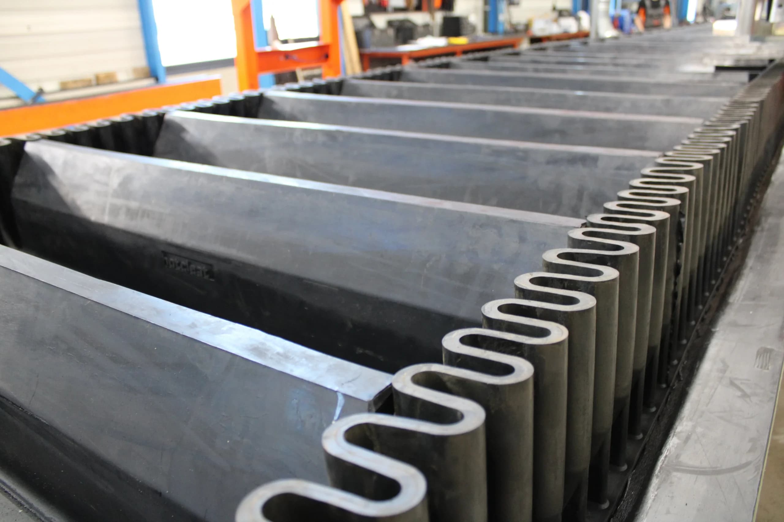 Yüksek Sıcaklık Uygulamaları İçin Doğru Kauçuk Bant Seçimi